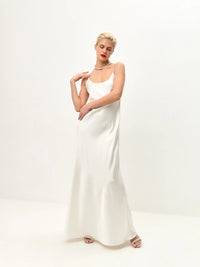 Creamy maxi satin slip dress ’Serene’ - XS