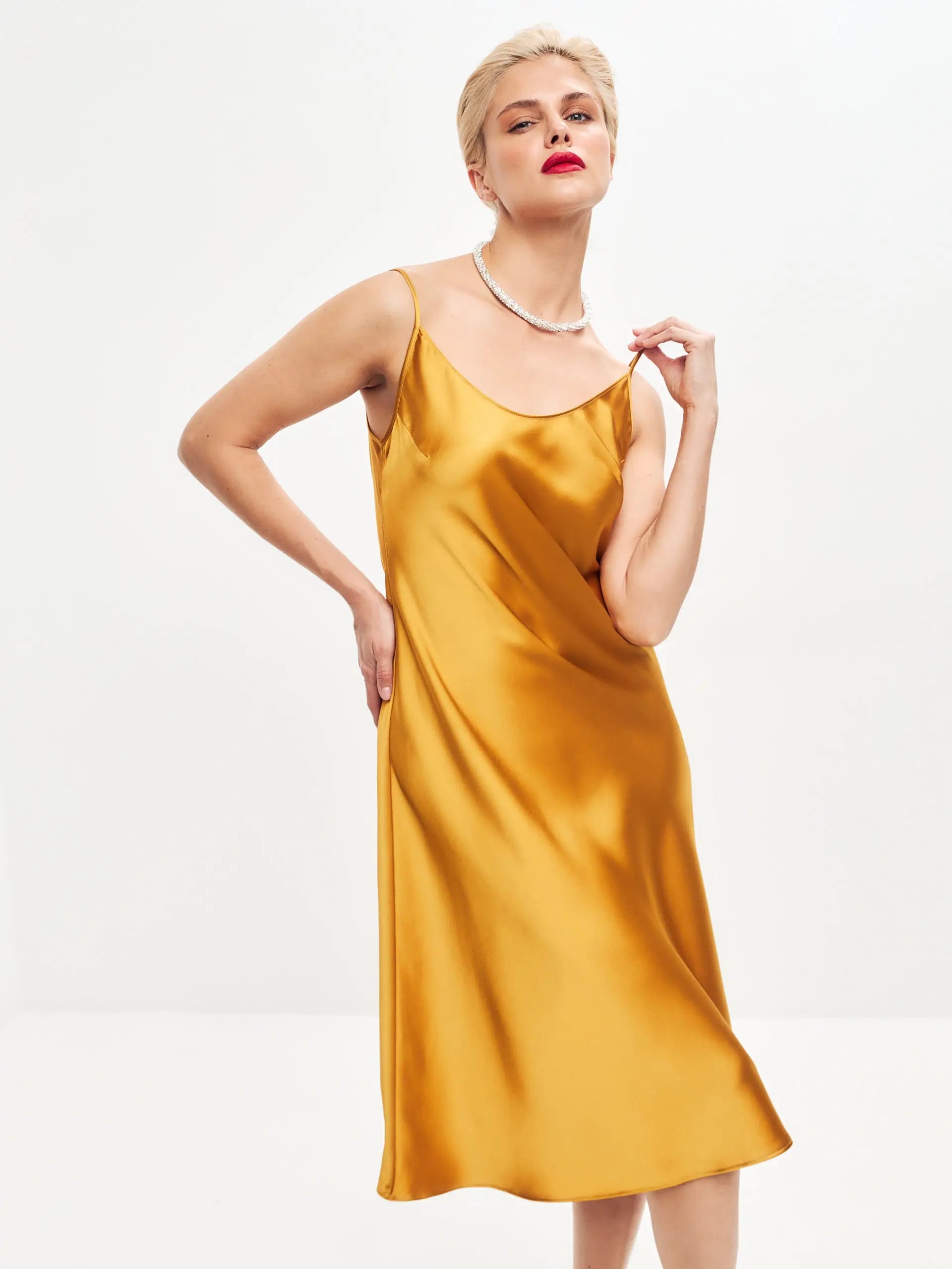 Dark gold below the knee satin slip dress 'Grace' Serena Silueta Dark gold below the knee satin slip dress 'Grace' Serena Silueta