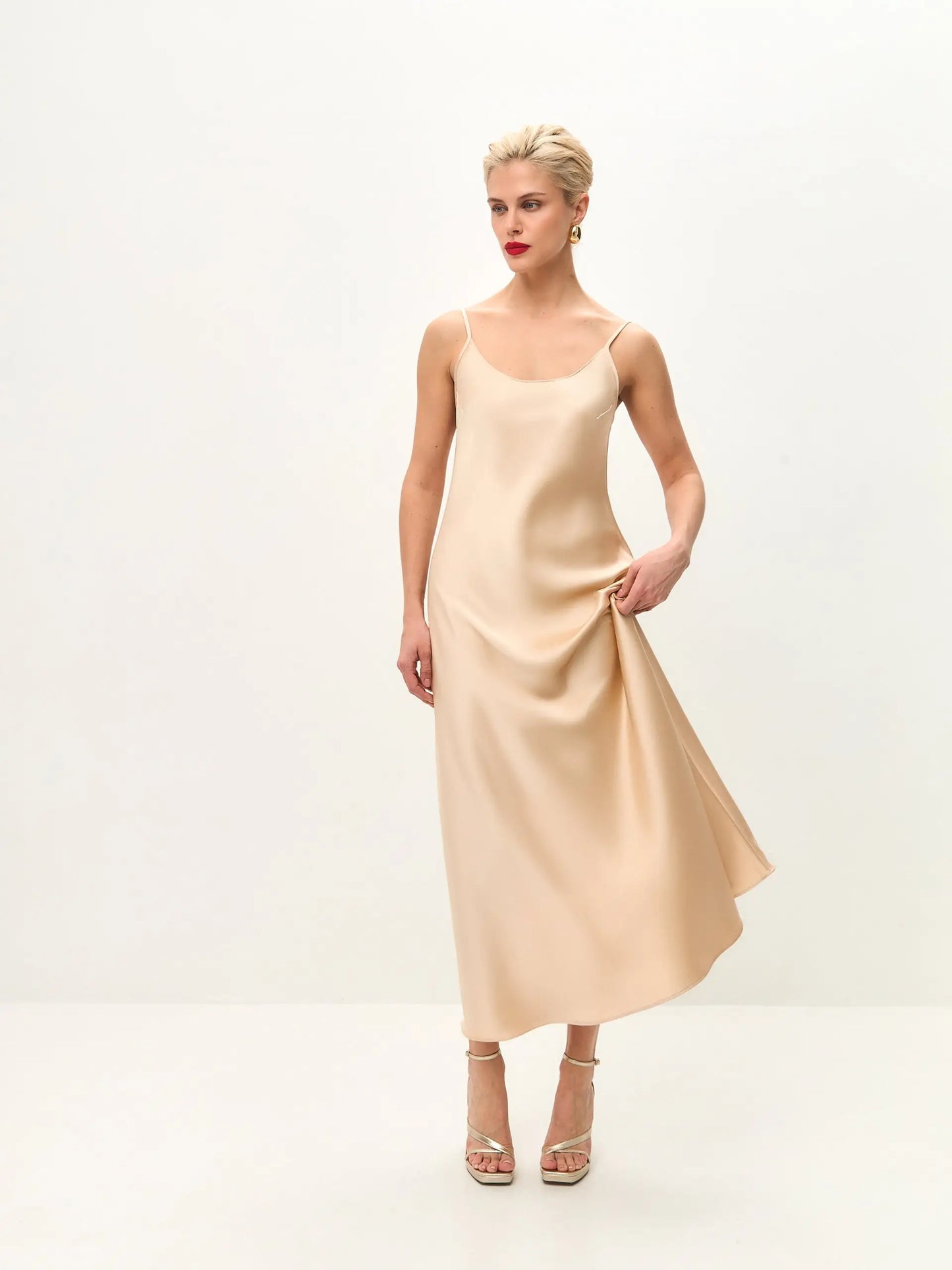 Gold midi satin slip dress ’Majestic’