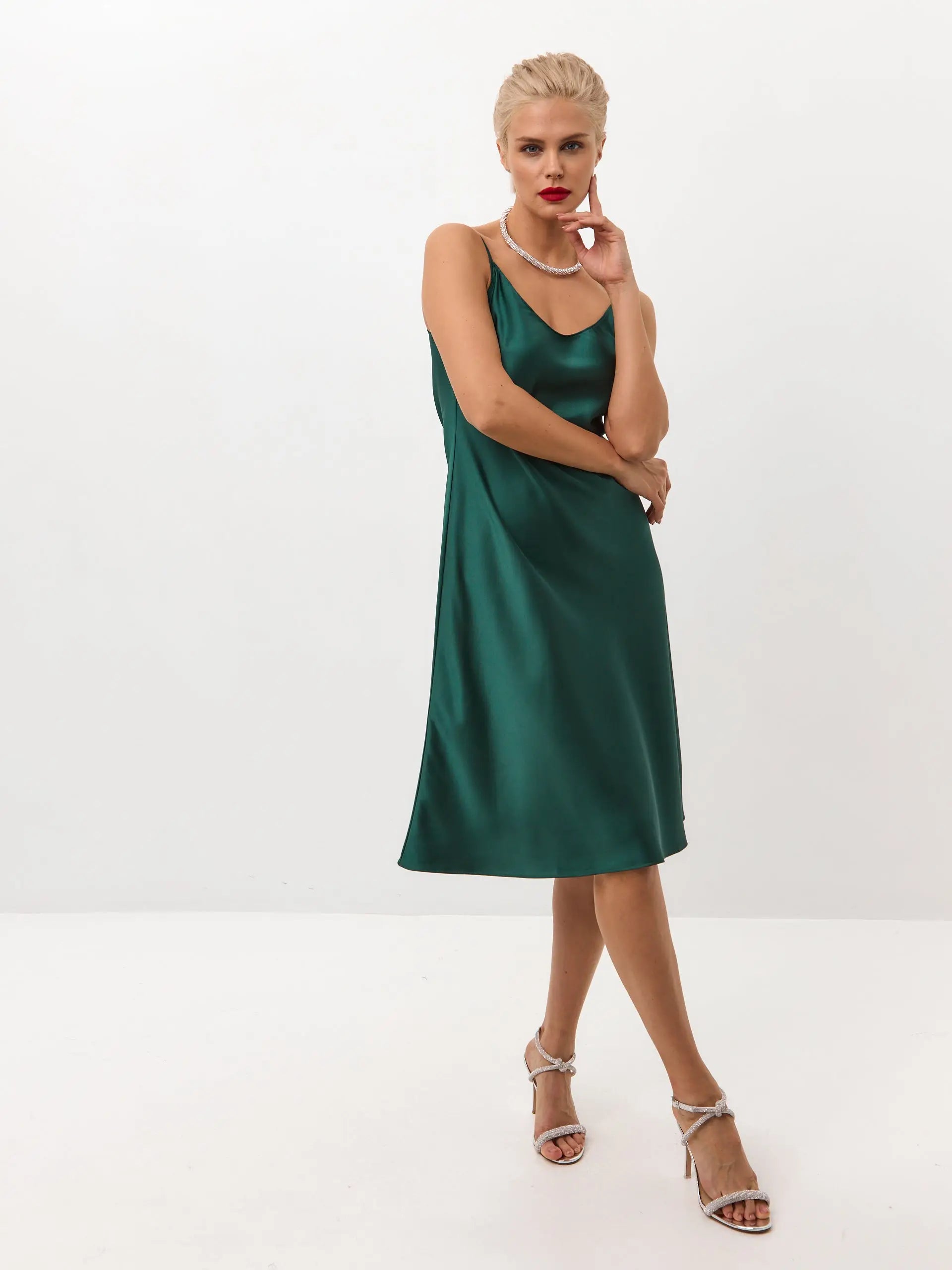green emerald velvet dress Aspen Sleek Midi-Length Slip Party Dress main image 1