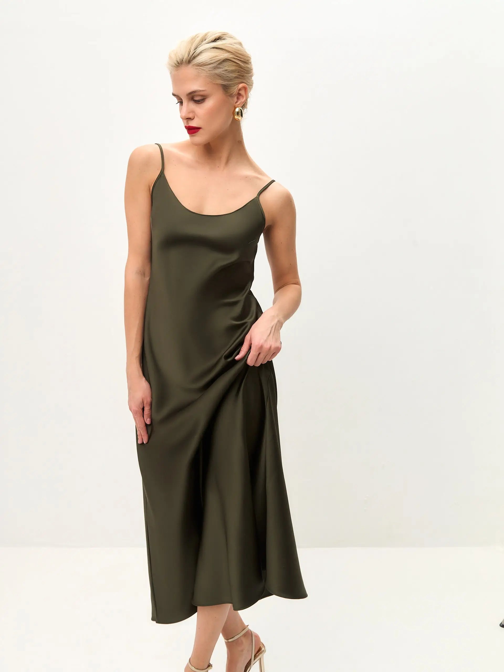 Olive midi satin slip dress 'Majestic'