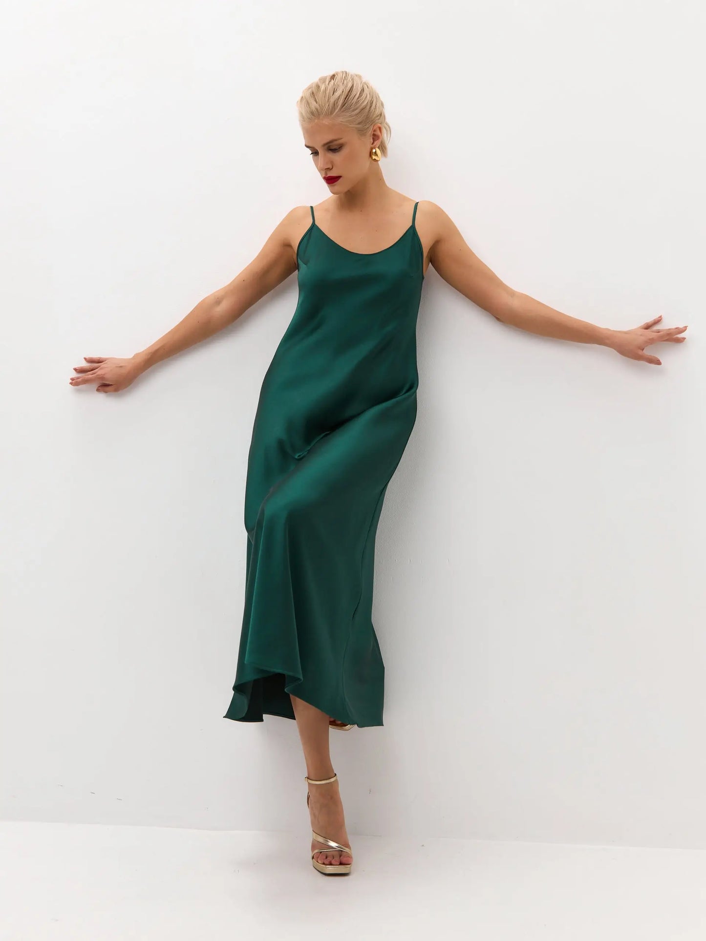 Green midi satin slip dress ’Majestic’