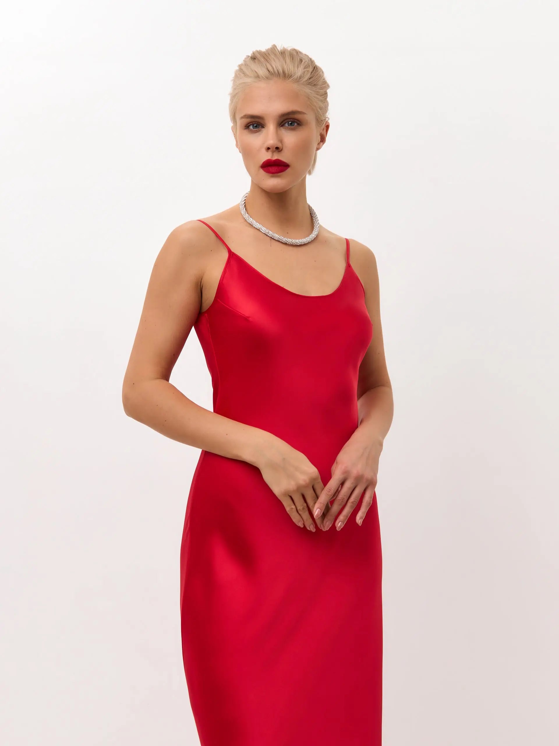Red maxi satin slip dress 'Serene'