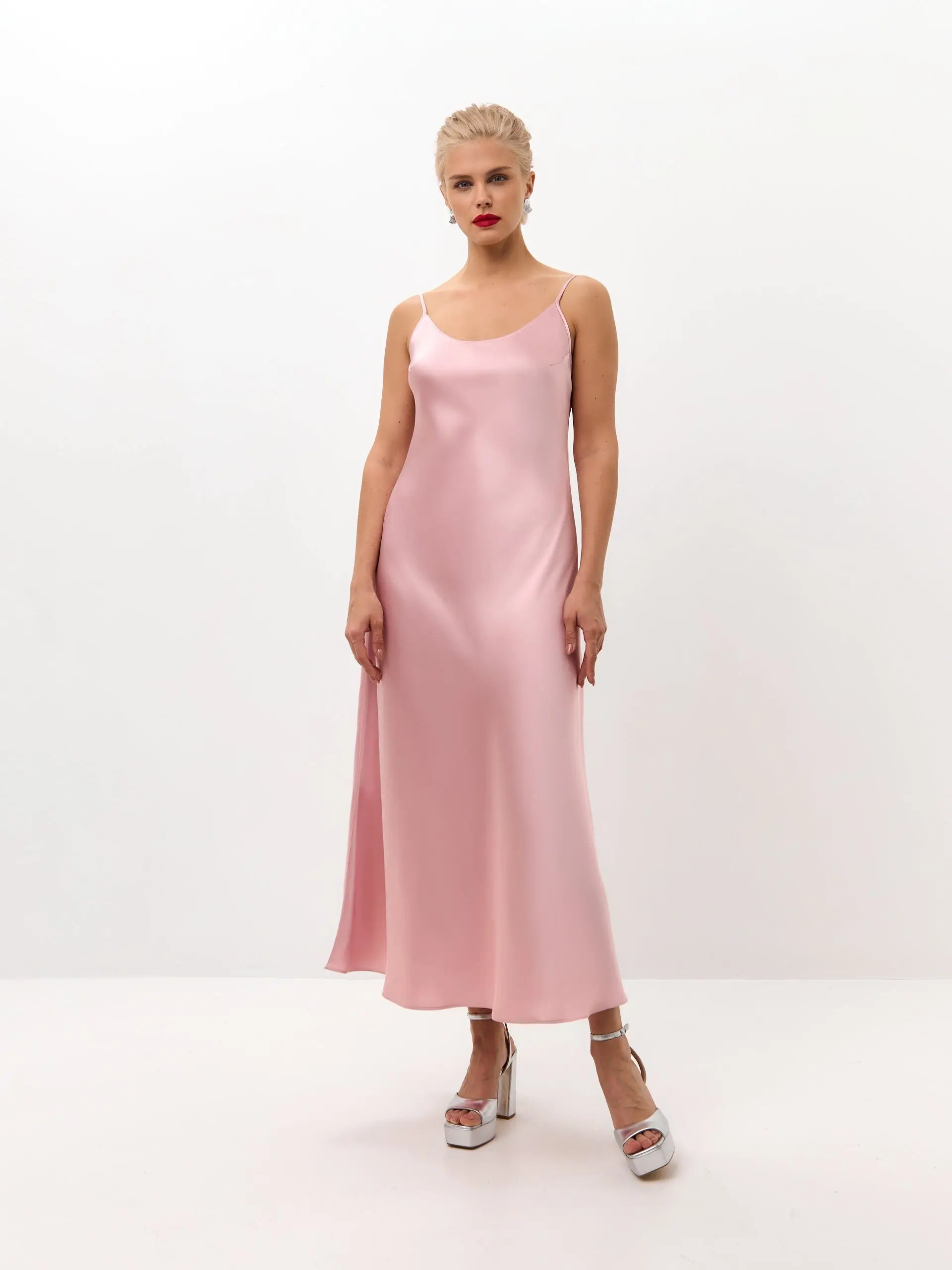Soft pink midi satin slip dress 'Majestic'