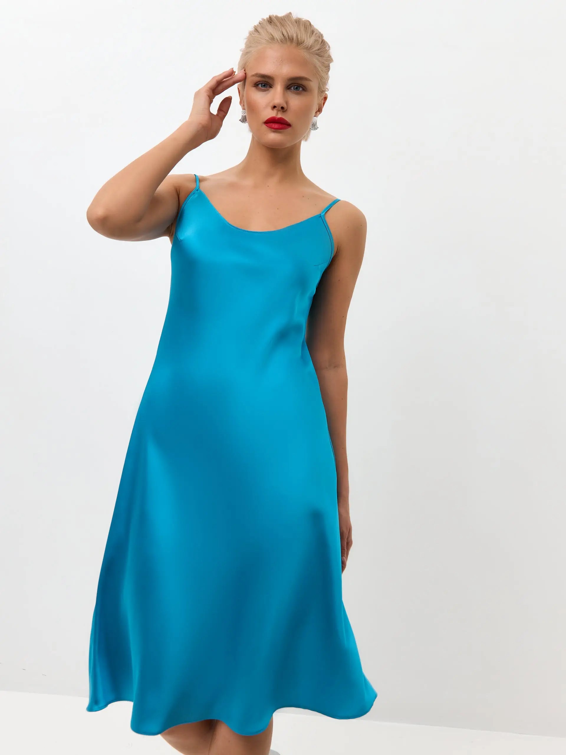 Turquoise blue below the knee satin slip dress 'Grace' – Serena Silueta