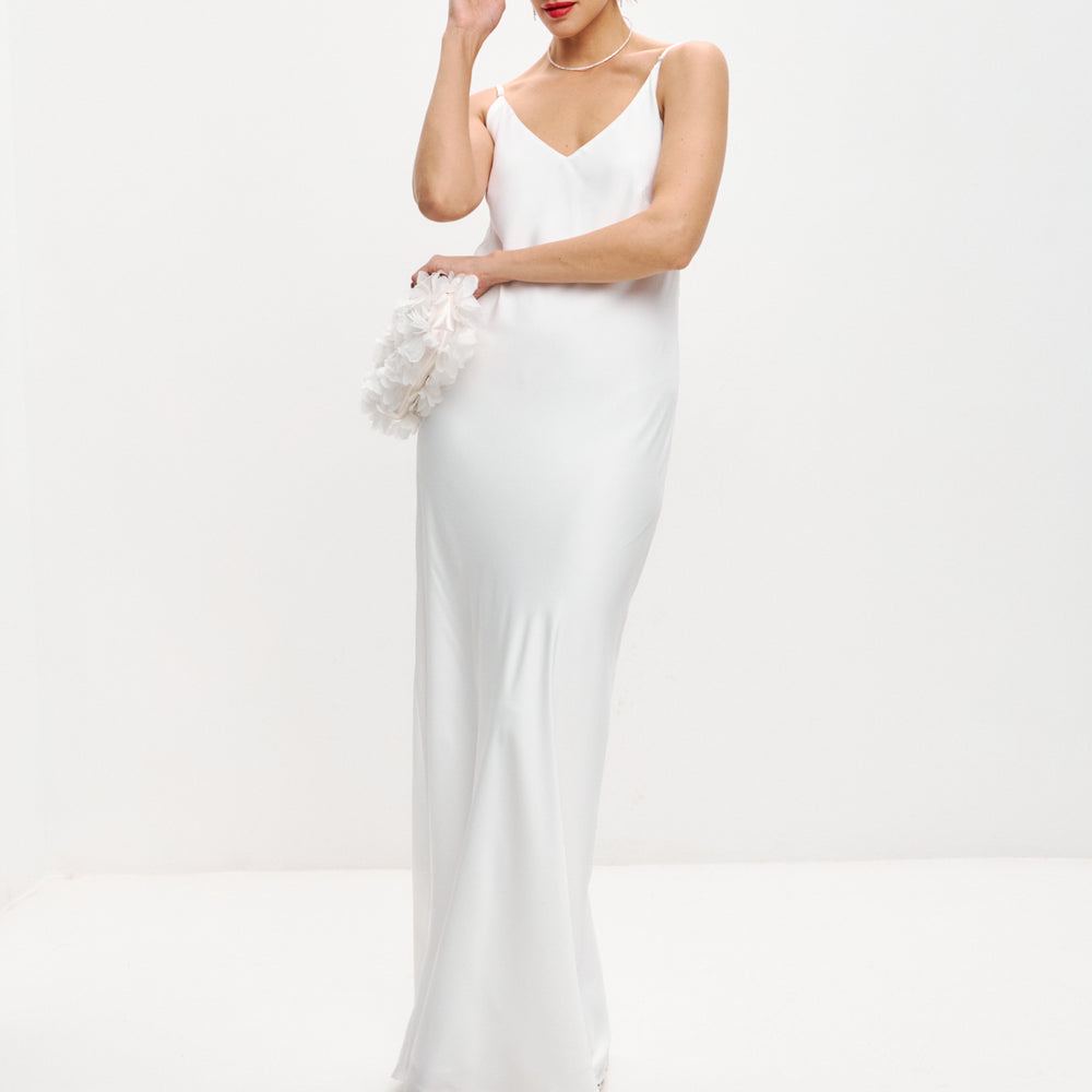 White maxi double-layered satin slip dress with V-neck – Serena Silueta