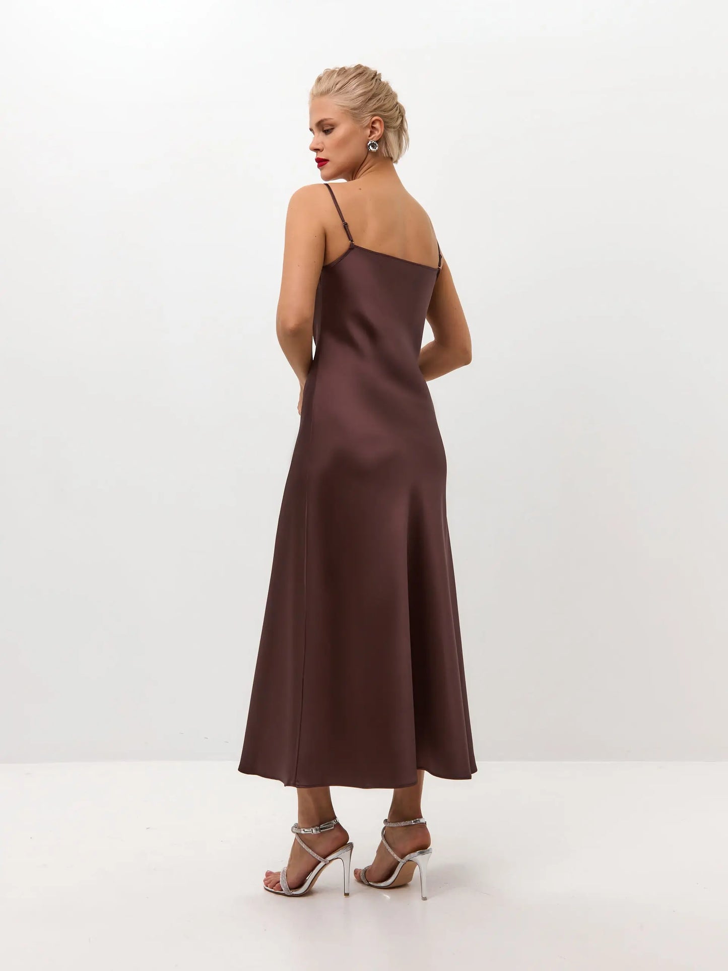 Chocolate brown midi satin slip dress 'Majestic' Serena Silueta Chocolate brown midi satin slip dress 'Majestic' Serena Silueta