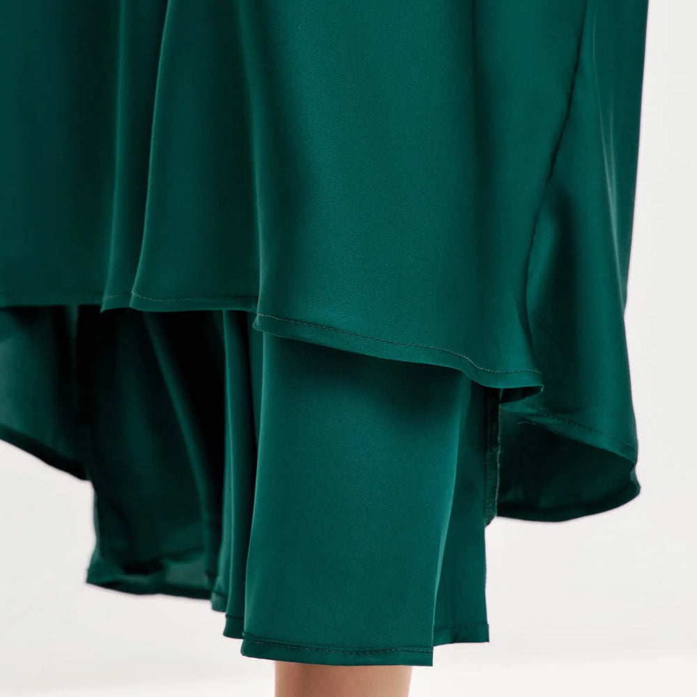 
                  
                    Malachite maxi double-layered satin slip dress with V-neck ’Marigold’
                  
                