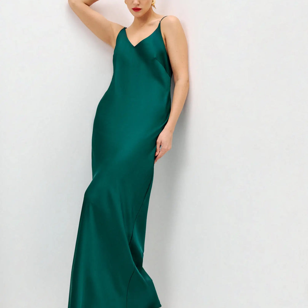 
                  
                    Malachite maxi double-layered satin slip dress with V-neck ’Marigold’
                  
                