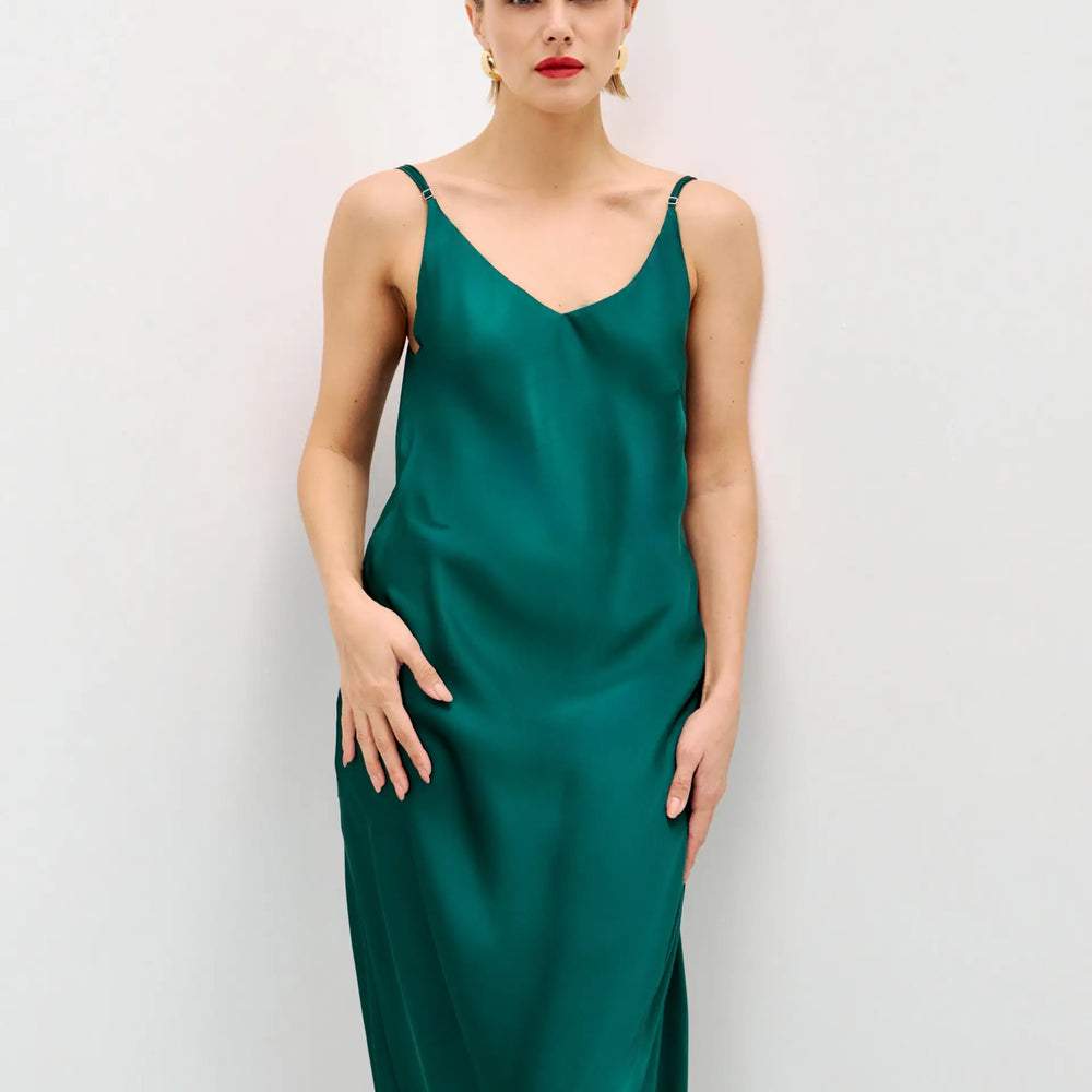 
                  
                    Malachite maxi double-layered satin slip dress with V-neck ’Marigold’
                  
                