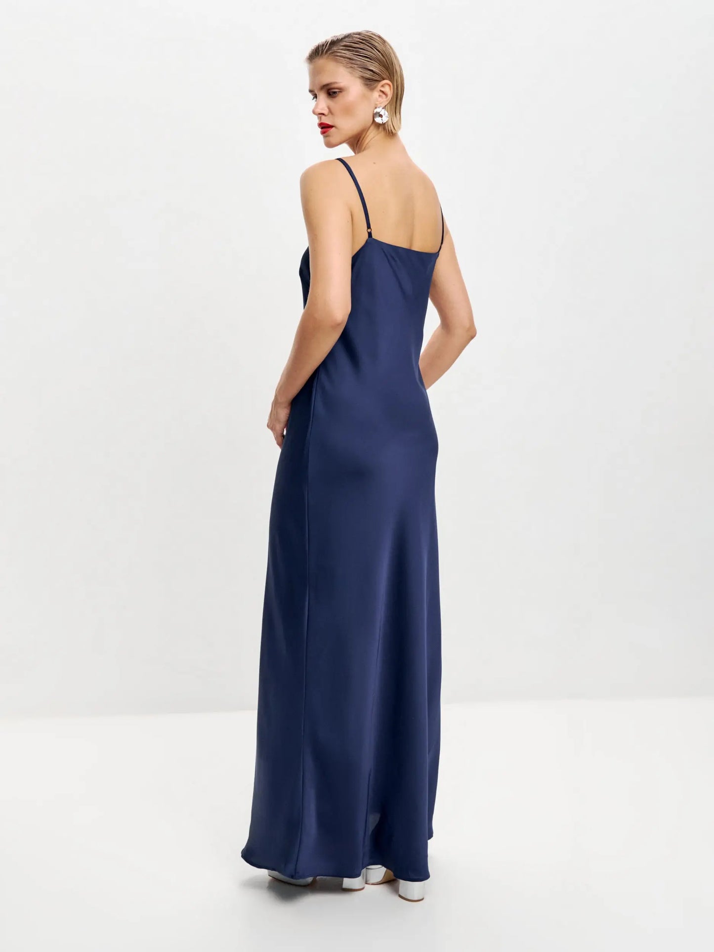 Navy blue maxi double-layered satin slip dress Serena Silueta Navy blue maxi double-layered satin slip dress Serena Silueta