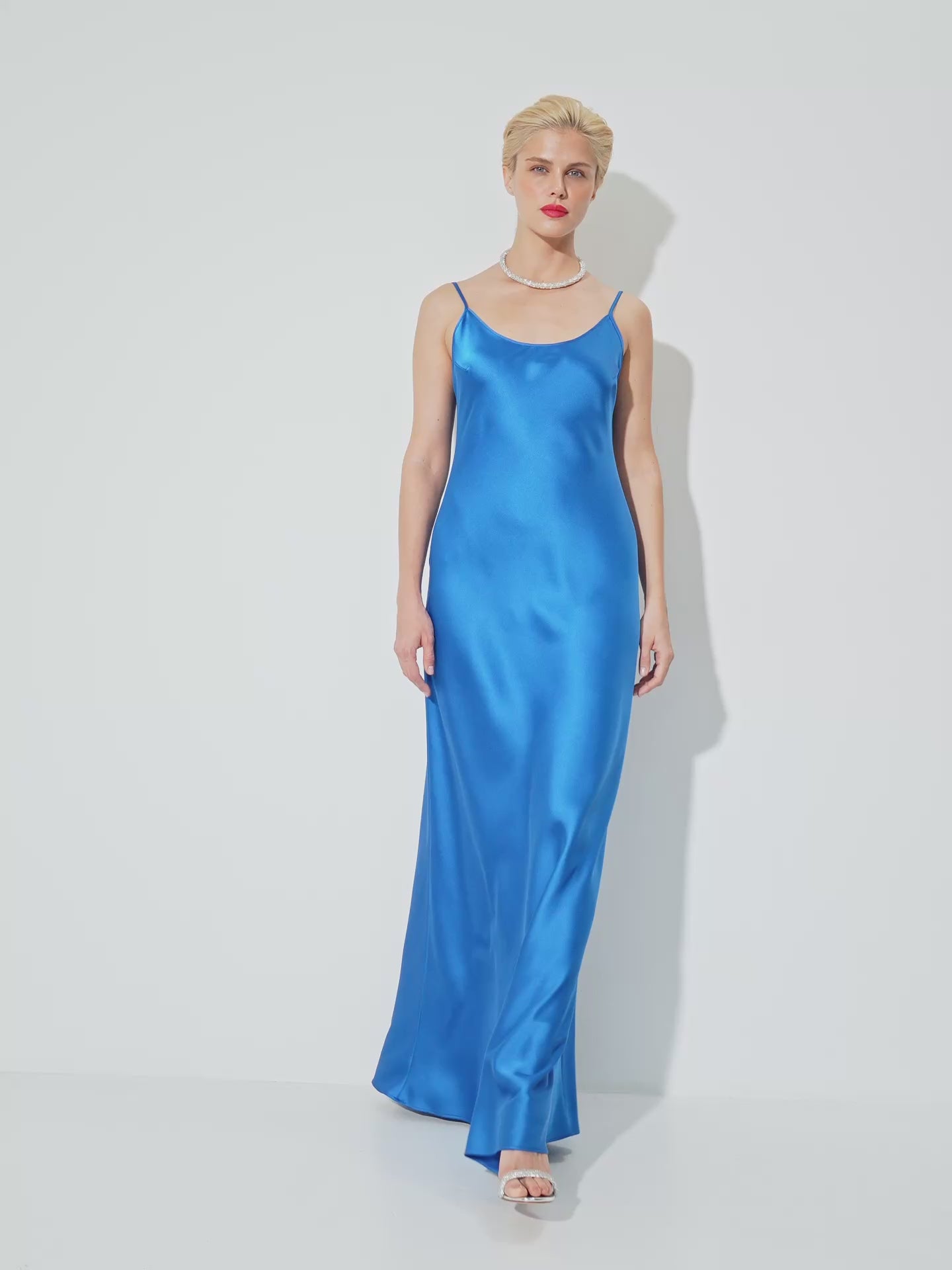 ANDMARY サラシルキードレス Blue maxi satin slip dress 'Serene